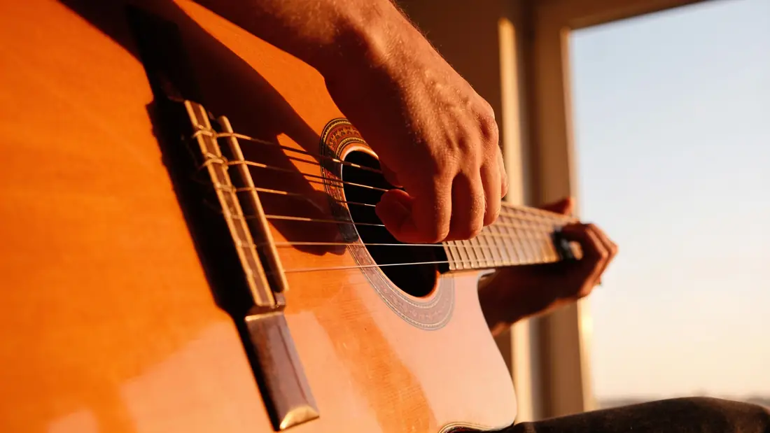 Hero-Bild zu Keywords für Musikschulen: gitarrenunterricht, gitarrenunterricht in der nähe, gitarrenunterricht preise