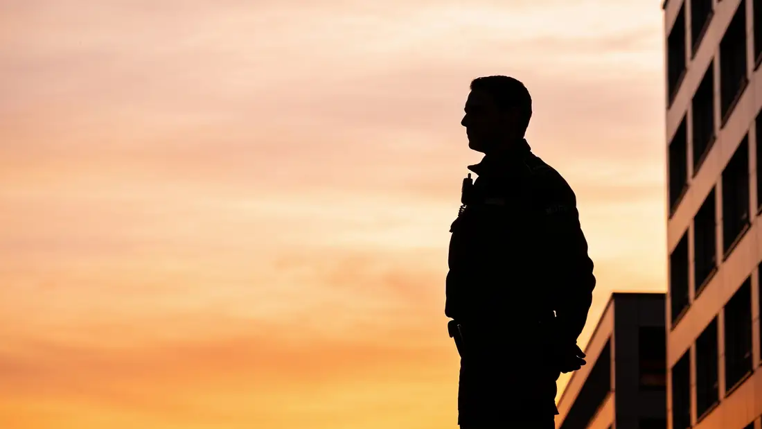 Hero-Bild zu Keywords für Sicherheitsdienste: sicherheitsdienst, sicherheitsdienst in der nähe, sicherheitsdienst angebote